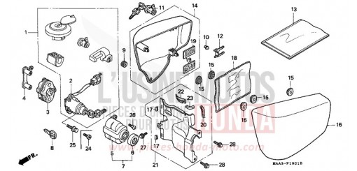 COUVERCLE LATERAL/JEU DE CLEF (VT1100C2) VT1100C2T de 1996